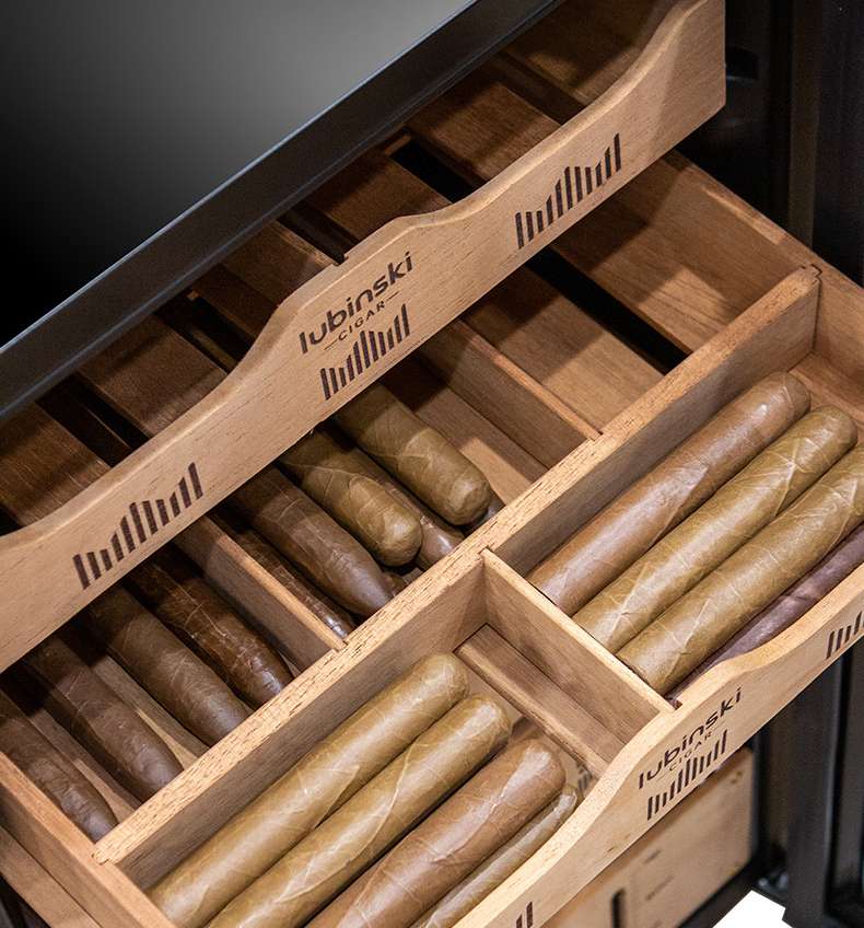 Tủ bảo quản xì gà gỗ Tuyết Tùng Lubinski LB7403